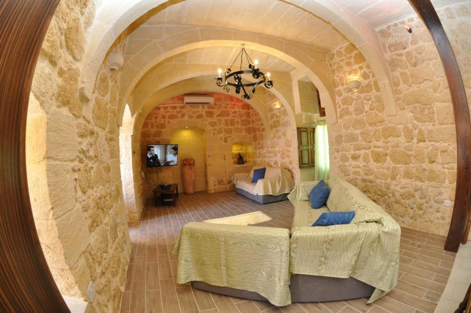 Holiday home 6 Bedroom With Large Private Pool