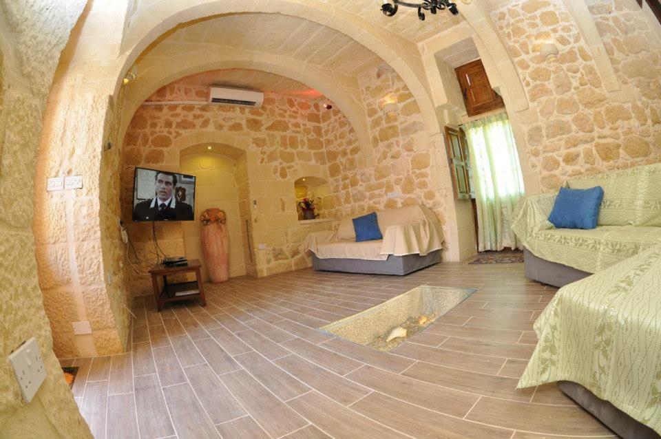 6 Bedroom With Large Private Pool
