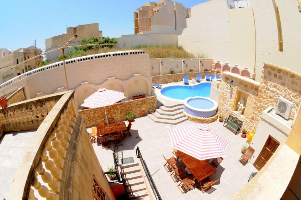 Holiday home 6 Bedroom With Large Private Pool *