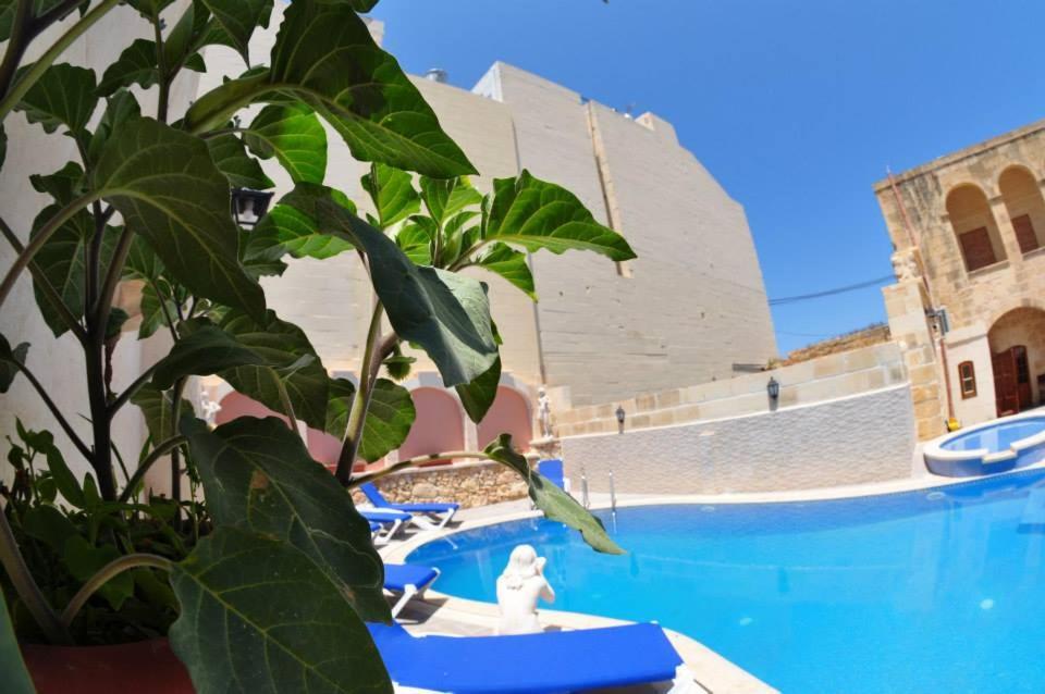 6 Bedroom With Large Private Pool