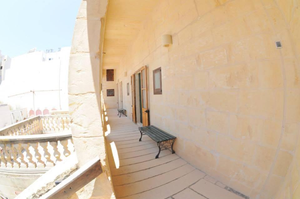 6 Bedroom With Large Private Pool Zebbug (Gozo)