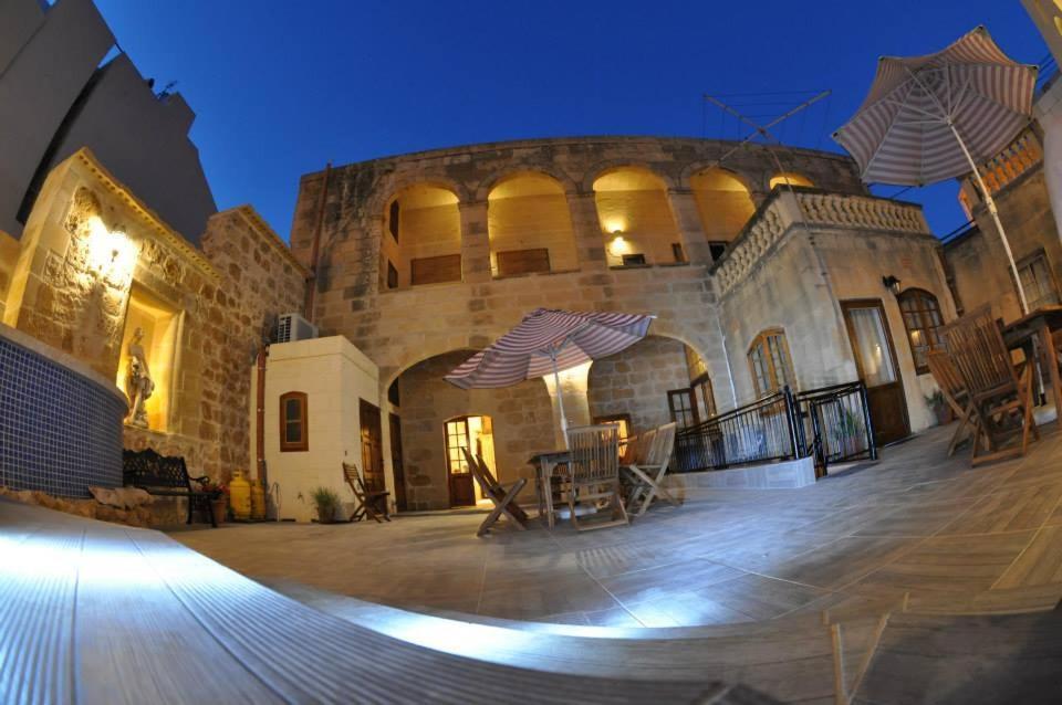6 Bedroom With Large Private Pool Zebbug (Gozo)