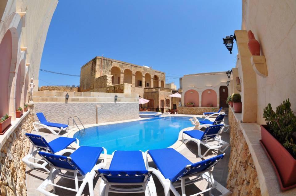 6 Bedroom With Large Private Pool